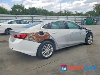 Trzecie zdjęcie samochodu z tyłu: 2018 CHEVROLET MALIBU LT VIN:1G1ZD5ST5JF159636 - miniatura