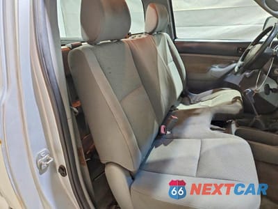 Zdjęcie 10 z 12 samochodu: 2005 TOYOTA TACOMA BASE VIN:5TEPX42N25Z008957 - miniatura