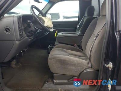 Zdjęcie 7 z 12 samochodu: 2006 CHEVROLET SILVERADO C1500 VIN:3GCEC14Z96G239529 - miniatura