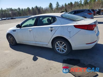 Drugie zdjęcie samochodu z przodu: 2012 KIA OPTIMA LX VIN:5XXGM4A78CG074209 - miniatura