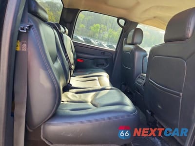 Zdjęcie 10 z 13 samochodu: 2005 CHEVROLET SILVERADO K1500 VIN:2GCEK13TX51147904 - miniatura