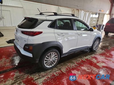 Trzecie zdjęcie samochodu z tyłu: 2021 HYUNDAI KONA SEL VIN:KM8K2CAA4MU729057 - miniatura