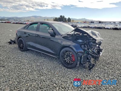 Czwarte zdjęcie samochodu z boku: 2023 AUDI S3 PREMIUM PLUS VIN:WAUH3DGY0PA044014 - miniatura