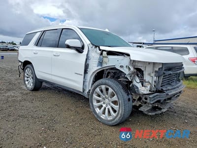 Czwarte zdjęcie samochodu z boku: 2022 CHEVROLET TAHOE K1500 LT VIN:1GNSKNKT5NR227220 - miniatura