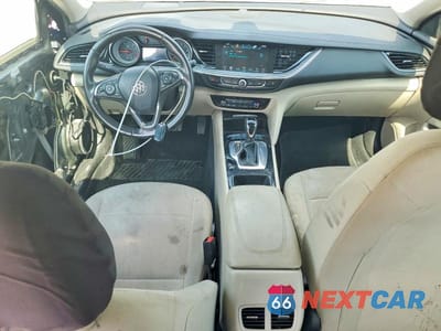 Zdjęcie 8 z 13 samochodu: 2018 BUICK REGAL PREFERRED VIN:W04GL6SX7J1093737 - miniatura
