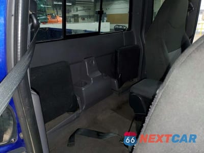 Zdjęcie 10 z 13 samochodu: 2003 FORD RANGER SUPER CAB VIN:1FTZR45E43PA84392 - miniatura
