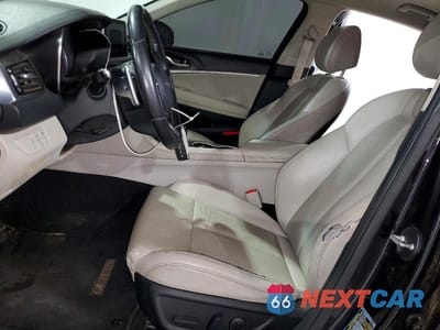 Zdjęcie 7 z 12 samochodu: 2019 GENESIS G70 ADVANCED VIN:KMTG64LA4KU020466 - miniatura