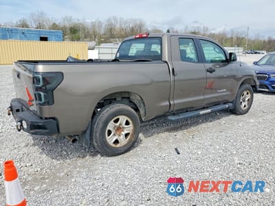 Trzecie zdjęcie samochodu z tyłu: 2010 TOYOTA TUNDRA DOUBLE CAB SR5 VIN:5TFUM5F10AX013679 - miniatura