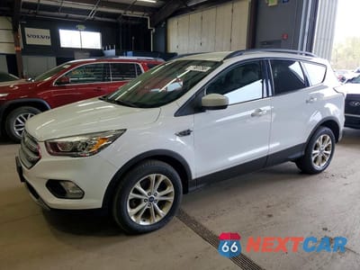 2017 FORD ESCAPE SE 1FMCU9GD2HUE98376 - główne zdjęcie licytacji z USA - miniatura