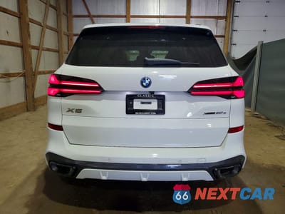 Zdjęcie 6 z 13 samochodu: 2025 BMW X5 XDRIVE50E VIN:5UX43EU01S9Y80641 - miniatura