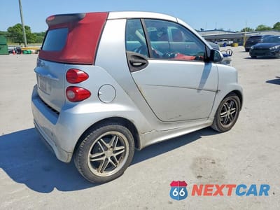Trzecie zdjęcie samochodu z tyłu: 2013 SMART FORTWO PASSION VIN:WMEEK3BA8DK607587 - miniatura