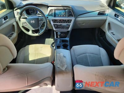 Zdjęcie 8 z 12 samochodu: 2016 HYUNDAI SONATA SE VIN:5NPE24AFXGH321776 - miniatura