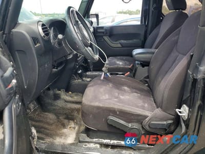 Zdjęcie 7 z 12 samochodu: 2013 JEEP WRANGLER SPORT VIN:1C4AJWAG6DL553899 - miniatura