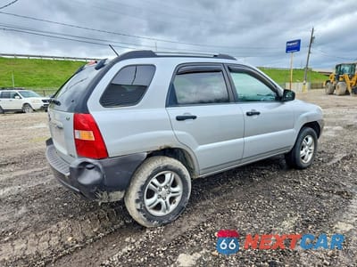 Trzecie zdjęcie samochodu z tyłu: 2008 KIA SPORTAGE LX VIN:KNDJE723587531395 - miniatura