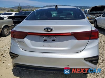 Zdjęcie 6 z 12 samochodu: 2021 KIA FORTE LXS VIN:3KPF24AD5ME311434 - miniatura