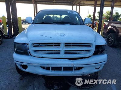 Piąte zdjęcie samochodu w środku: 1998 DODGE DAKOTA VIN:1B7GL22X8WS759116 - miniatura