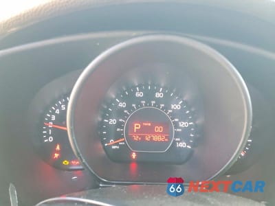 Zdjęcie 9 z 12 samochodu: 2018 KIA SOUL + VIN:KNDJP3A50J7528321 - miniatura