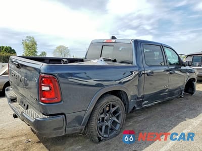 Trzecie zdjęcie samochodu z tyłu: 2026 RAM 1500 LARAMIE VIN:1C6SRFJT2TN302091 - miniatura