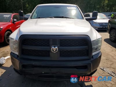 Piąte zdjęcie samochodu w środku: 2015 RAM 2500 ST VIN:3C6TR4HT7FG657978 - miniatura