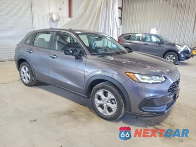 Czwarte zdjęcie samochodu z boku: 2025 HONDA HR-V LX VIN:3CZRZ2H35SM775301 - miniatura
