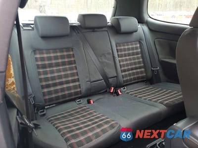 Zdjęcie 10 z 13 samochodu: 2008 VOLKSWAGEN GTI VIN:WVWEV71K38W342423 - miniatura