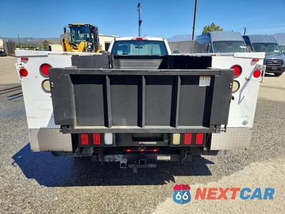 Zdjęcie 6 z 12 samochodu: 2017 FORD F350 SUPER DUTY UTILITY / SERVICE TRUCK VIN:1FDRF3G62HEC47452 - miniatura