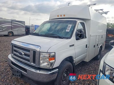 2025 FORD E350 UTILITY / SERVICE TRUCK 1FDWE3FN4SDD31221 - główne zdjęcie licytacji z USA - miniatura