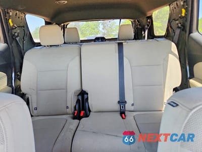 Zdjęcie 10 z 14 samochodu: 2022 CHEVROLET TRAVERSE LS VIN:1GNERFKW7NJ108205 - miniatura