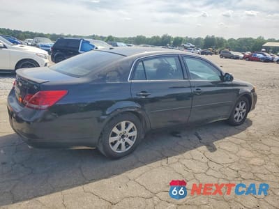 Trzecie zdjęcie samochodu z tyłu: 2010 TOYOTA AVALON XL VIN:4T1BK3DB8AU357447 - miniatura