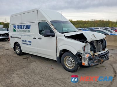 Czwarte zdjęcie samochodu z boku: 2019 NISSAN NV 2500 HD S VIN:1N6BF0LY2KN808880 - miniatura