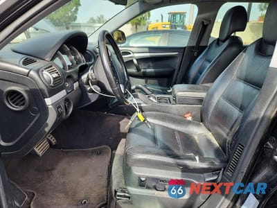 Zdjęcie 7 z 13 samochodu: 2005 PORSCHE CAYENNE S VIN:WP1AB29P55LA65182 - miniatura