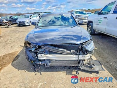 Piąte zdjęcie samochodu w środku: 2014 AUDI A4 PREMIUM VIN:WAUBFAFL3EA068354 - miniatura