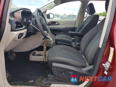 Zdjęcie 7 z 14 samochodu: 2018 CHRYSLER PACIFICA LX VIN:2C4RC1CG8JR253197 - miniatura