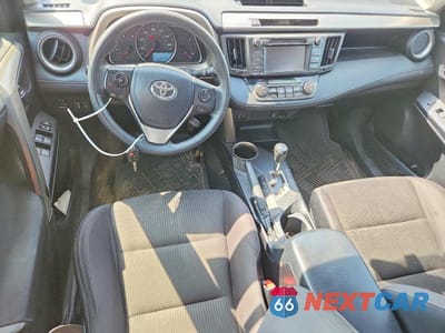Zdjęcie 8 z 13 samochodu: 2015 TOYOTA RAV4 XLE VIN:JTMRFREV8FD133315 - miniatura