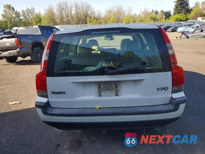 Zdjęcie 6 z 12 samochodu: 2004 VOLVO V70 VIN:YV1SW61T042435074 - miniatura