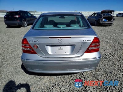 Zdjęcie 6 z 11 samochodu: 2004 MERCEDES-BENZ C 240 4MATIC VIN:WDBRF81J64F502962 - miniatura