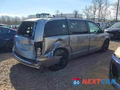 Trzecie zdjęcie samochodu z tyłu: 2019 DODGE GRAND CARAVAN GT VIN:2C4RDGEG5KR739528 - miniatura
