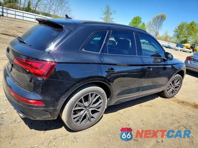 Trzecie zdjęcie samochodu z tyłu: 2024 AUDI SQ5 PREMIUM PLUS VIN:WA1B4AFY0R2085904 - miniatura