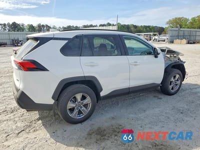 Trzecie zdjęcie samochodu z tyłu: 2025 TOYOTA RAV4 XLE VIN:2T3W1RFVXSC352842 - miniatura