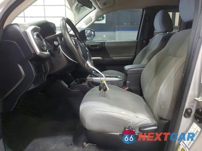 Zdjęcie 7 z 12 samochodu: 2016 TOYOTA TACOMA SR5 VIN:5TFRX5GN0GX064672 - miniatura