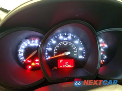 Zdjęcie 9 z 12 samochodu: 2014 KIA RIO LX VIN:KNADM4A32E6387612 - miniatura