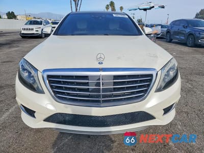 Piąte zdjęcie samochodu w środku: 2015 MERCEDES-BENZ S 550 VIN:WDDUG8CBXFA134998 - miniatura