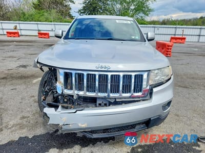 Piąte zdjęcie samochodu w środku: 2011 JEEP GRAND CHEROKEE LAREDO VIN:1J4RR4GG5BC587380 - miniatura