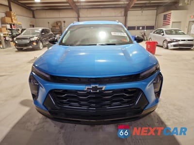 Piąte zdjęcie samochodu w środku: 2026 CHEVROLET TRAX ACTIV VIN:KL77LKEP3TC018774 - miniatura