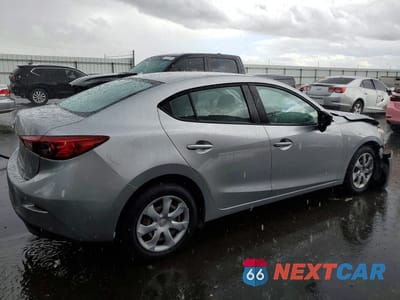 Trzecie zdjęcie samochodu z tyłu: 2016 MAZDA 3 SPORT VIN:JM1BM1T75G1291921 - miniatura