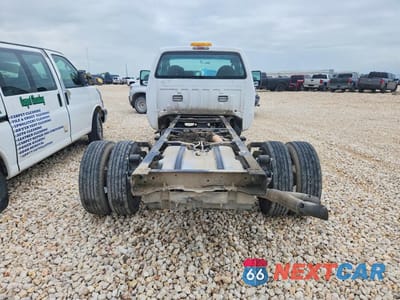 Zdjęcie 6 z 13 samochodu: 2010 FORD F450 SUPER DUTY TRUCK CAB AND CHASSIS VIN:1FDAF4GR7AEA60095 - miniatura