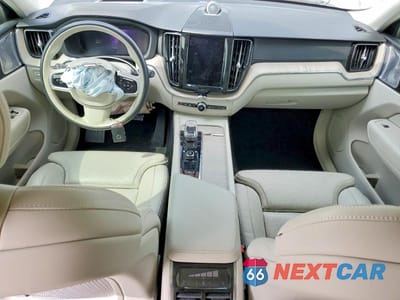 Zdjęcie 8 z 12 samochodu: 2022 VOLVO XC60 B5 INSCRIPTION VIN:YV4L12DL7N1960442 - miniatura