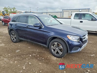 Czwarte zdjęcie samochodu z boku: 2016 MERCEDES-BENZ GLC 300 4MATIC VIN:WDC0G4KB7GF033774 - miniatura
