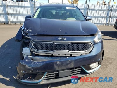 Piąte zdjęcie samochodu w środku: 2019 KIA NIRO PLUG-IN HYBRID LX VIN:KNDCM3LD3K5350777 - miniatura