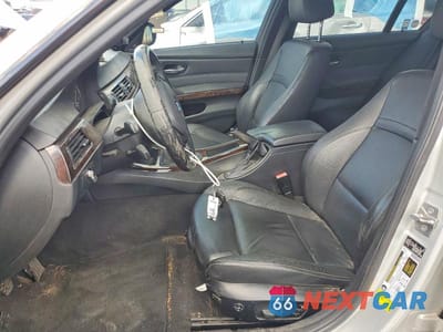 Zdjęcie 7 z 12 samochodu: 2011 BMW 335 I VIN:WBAPM5C54BE435730 - miniatura